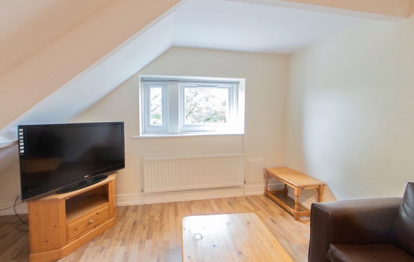 George House, Jesmond, Newcastle - Image 1